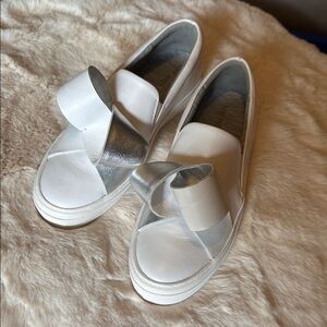 NWT Nine West White Slip-On Loafers with Silver Accent BOW